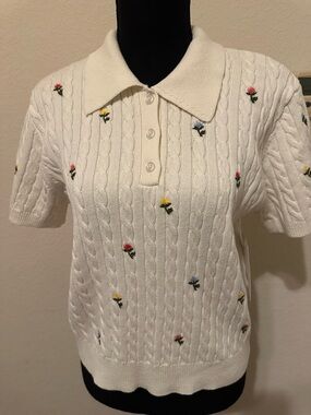 Calligraphie White Cable-Knit Tee with Multicolor Floral Embroidery. Size M NWT.